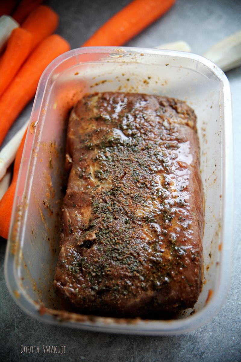 Składniki marynaty do schabu