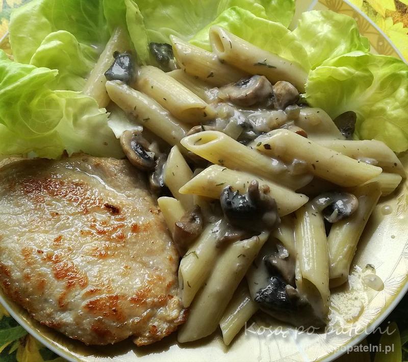 Przepisy na pyszne dania z makaronu i schabu, które zachwycą każdego smakosza