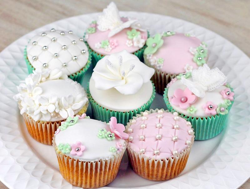 Słodkie inspiracje: proste i efektowne pomysły na dekorowanie muffinek