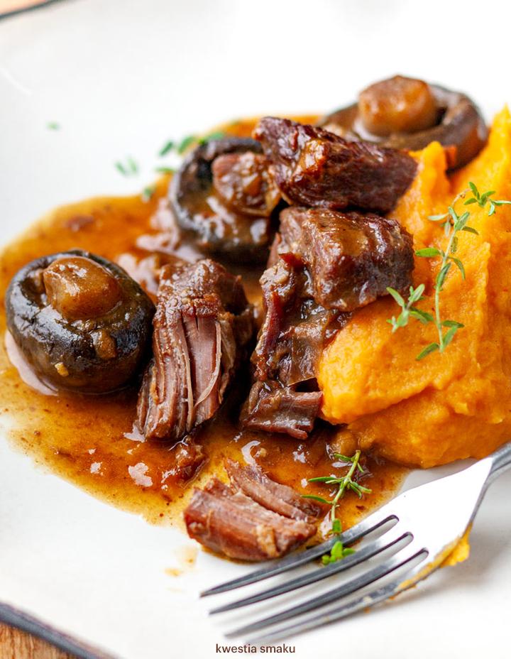 Przepis na sos wołowy