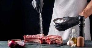 Jak solić dziczyznę? Przewodnik krok po kroku, by uniknąć kulinarnych wpadek