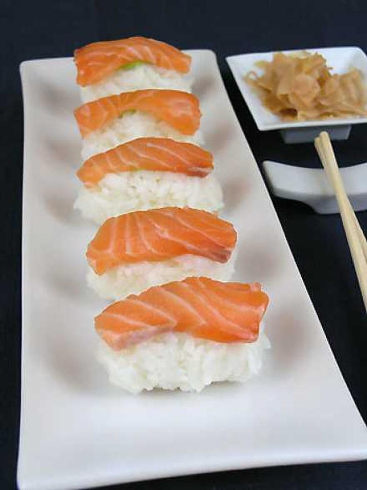 Kaloryczność sushi z łososiem