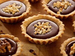 Czy kruche babeczki pieczone w papierowych foremkach to bezpieczny wybór?