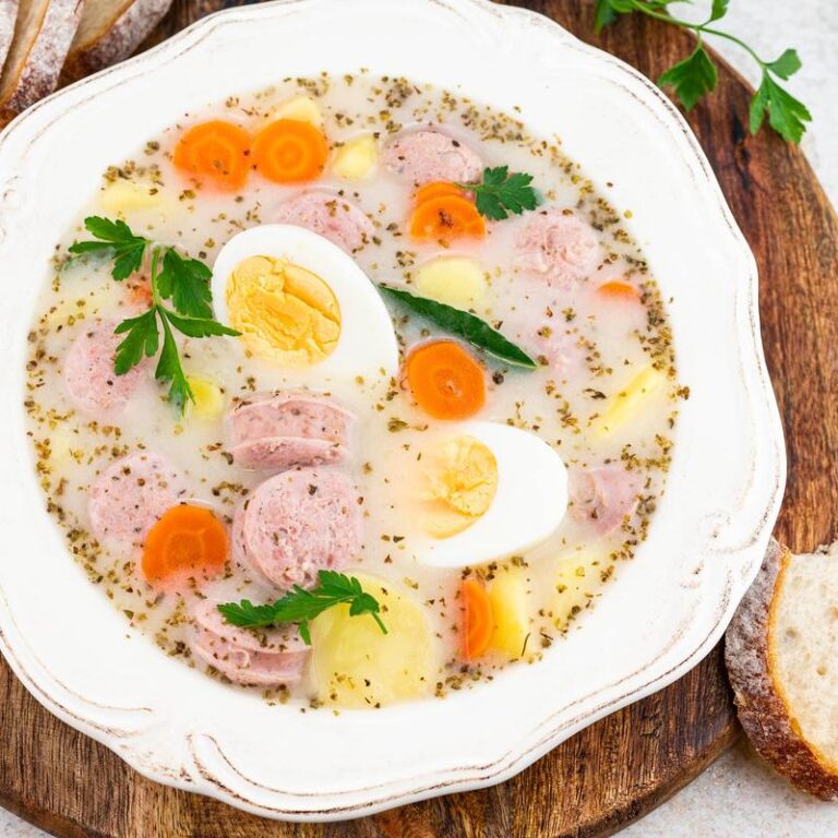 Odkryj, ile kalorii ma barszcz biały i jak przygotować jego dietetyczną wersję